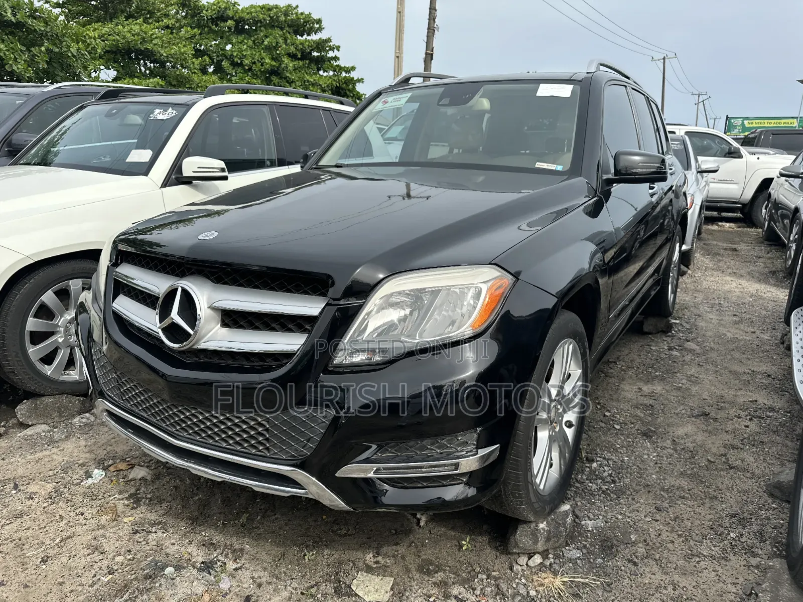 Mercedes-Benz GLK-Class Base GLK 350 4dr AWD 4MATIC (3.5L 6cyl 7A) 2015