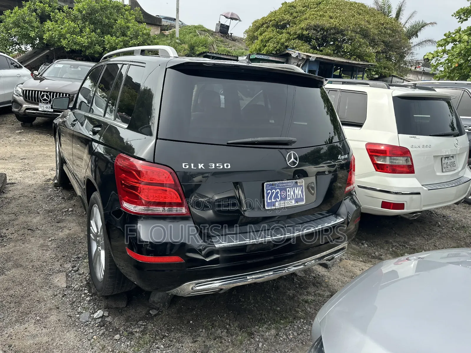 Mercedes-Benz GLK-Class Base GLK 350 4dr AWD 4MATIC (3.5L 6cyl 7A) 2015