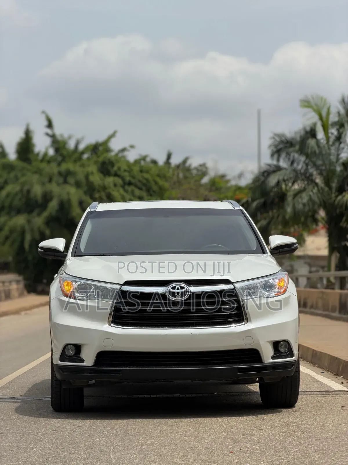 Toyota Highlander XLE V6 4x4 (3.5L 6cyl 6A) 2016 White