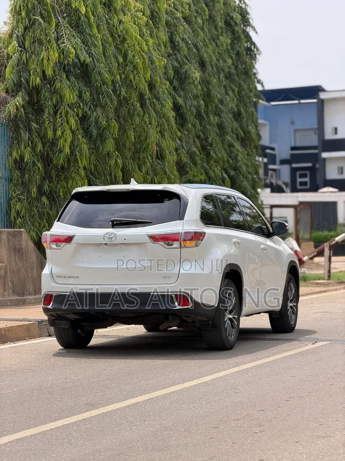 Toyota Highlander XLE V6 4x4 (3.5L 6cyl 6A) 2016 White