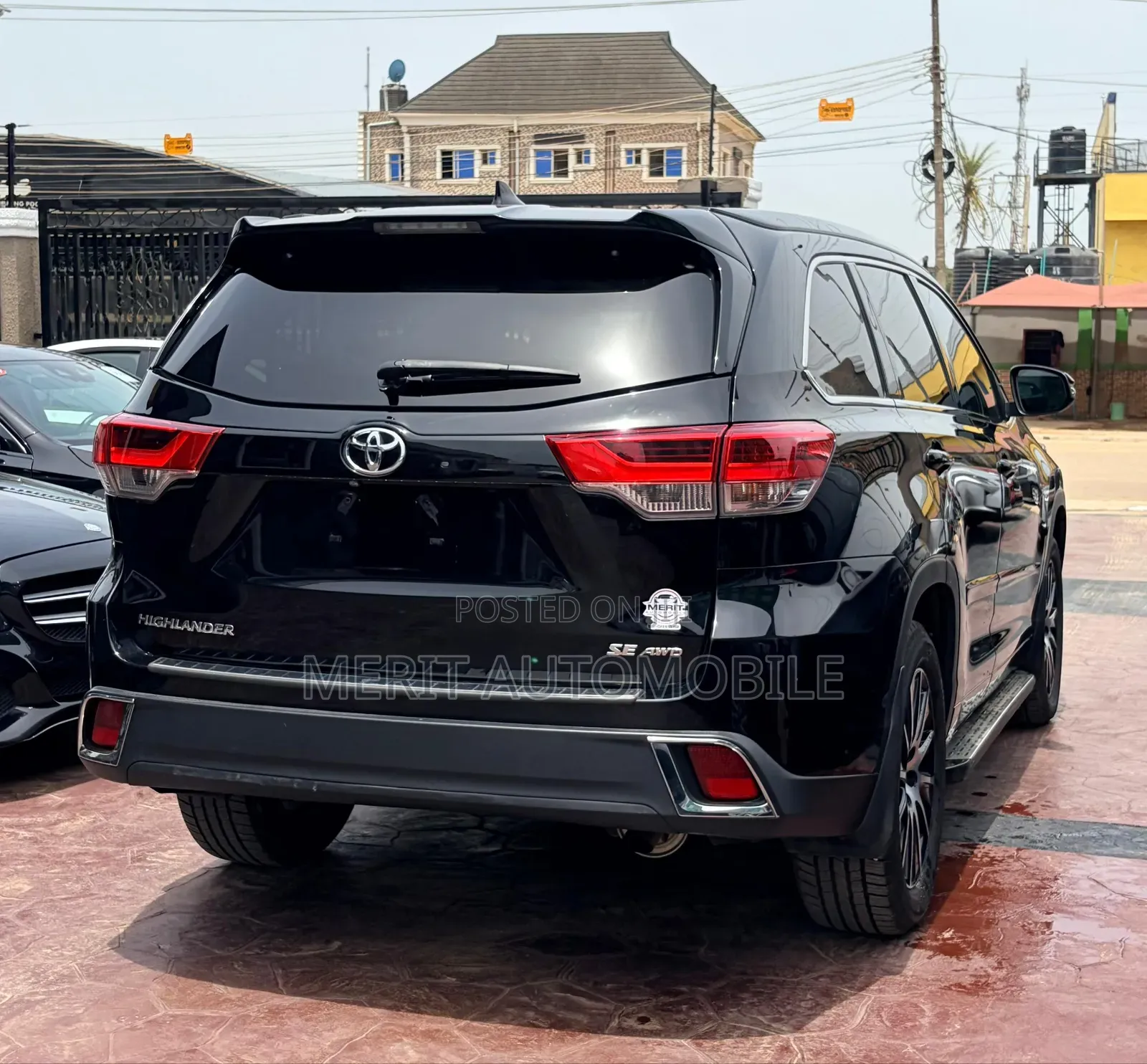 Toyota Highlander SE 4x2 V6 (3.5L 6cyl 8A) 2017 Black