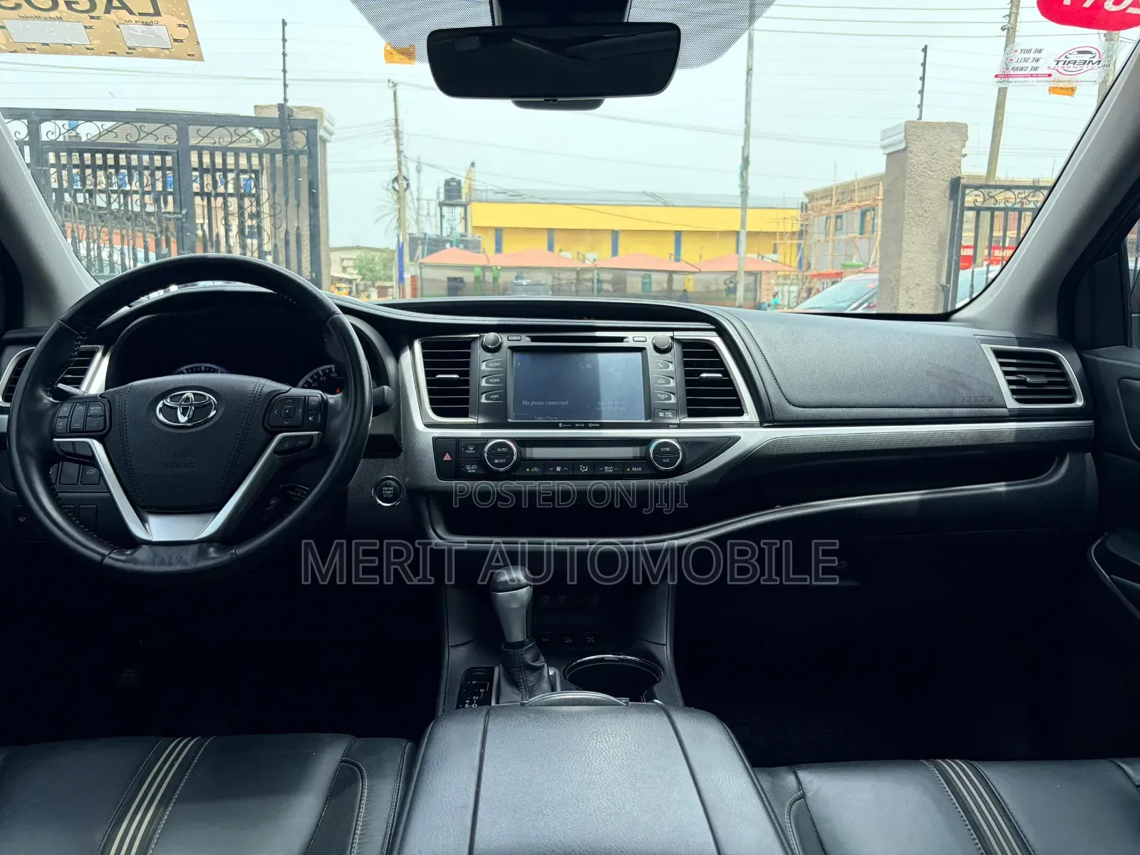 Toyota Highlander SE 4x2 V6 (3.5L 6cyl 8A) 2017 Black