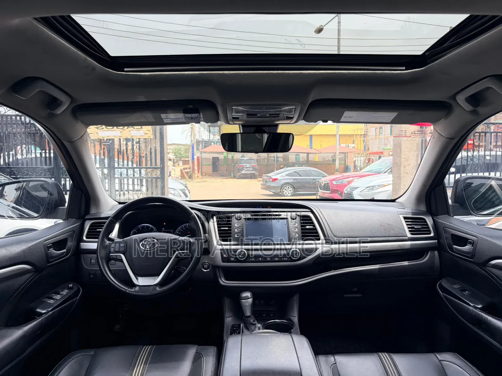 Toyota Highlander SE 4x2 V6 (3.5L 6cyl 8A) 2017 Black