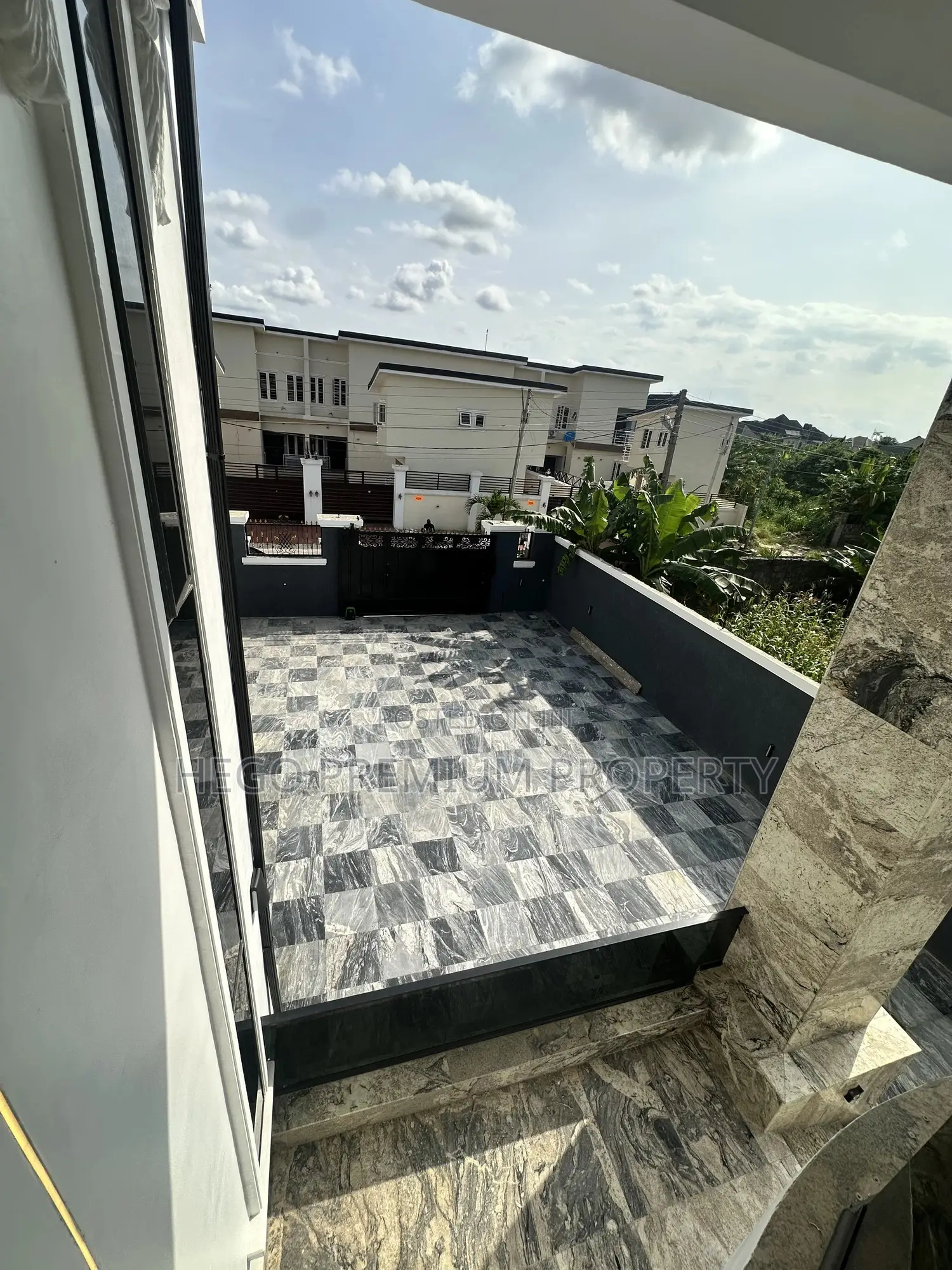 5bdrm House in Shell Cooperative, Eneka for sale