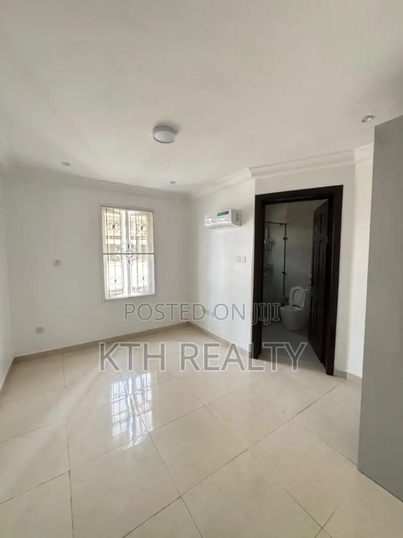 5bdrm Duplex in Banana Island for rent