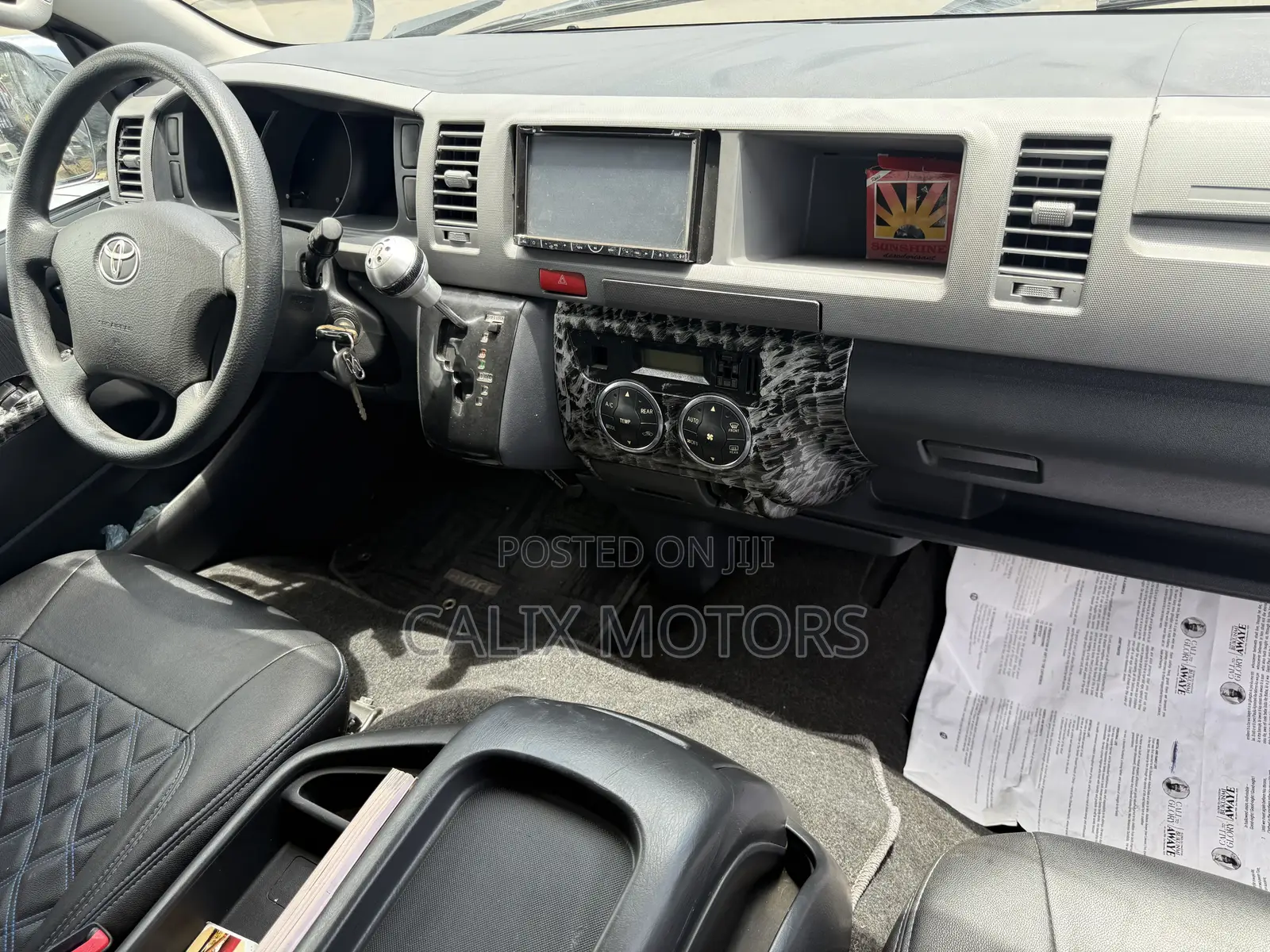 Toyota HiAce 2013 Grey