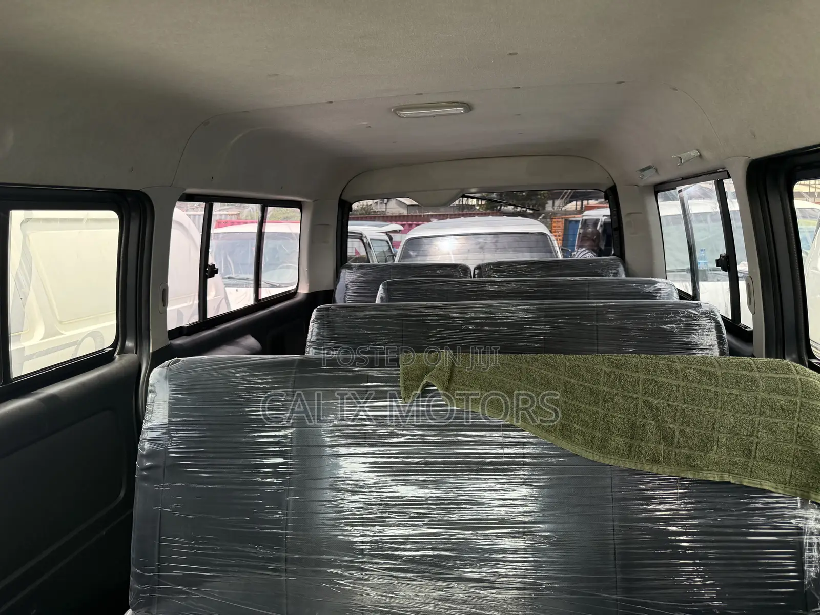 Toyota HiAce 2013 Grey