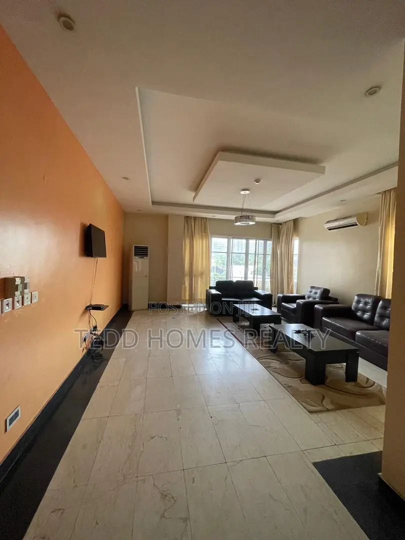 3bdrm Apartment in Ikoyi for rent