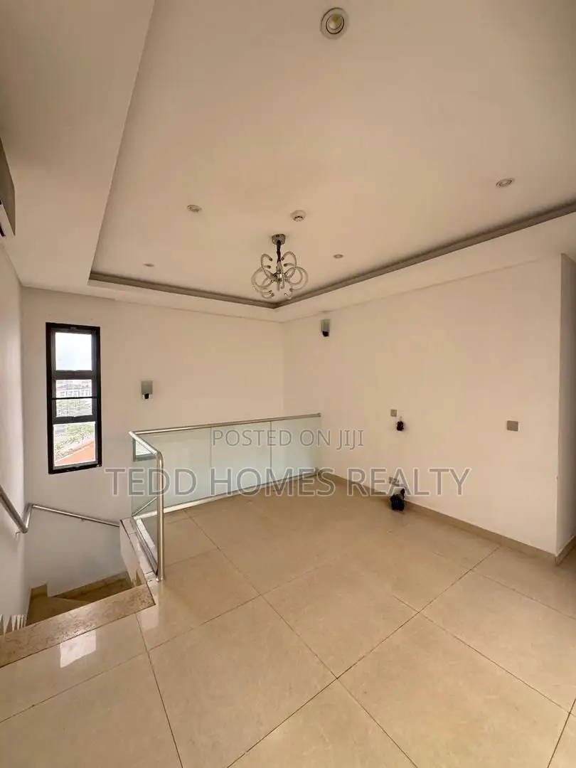 4bdrm Maisonette in Banana Island for rent