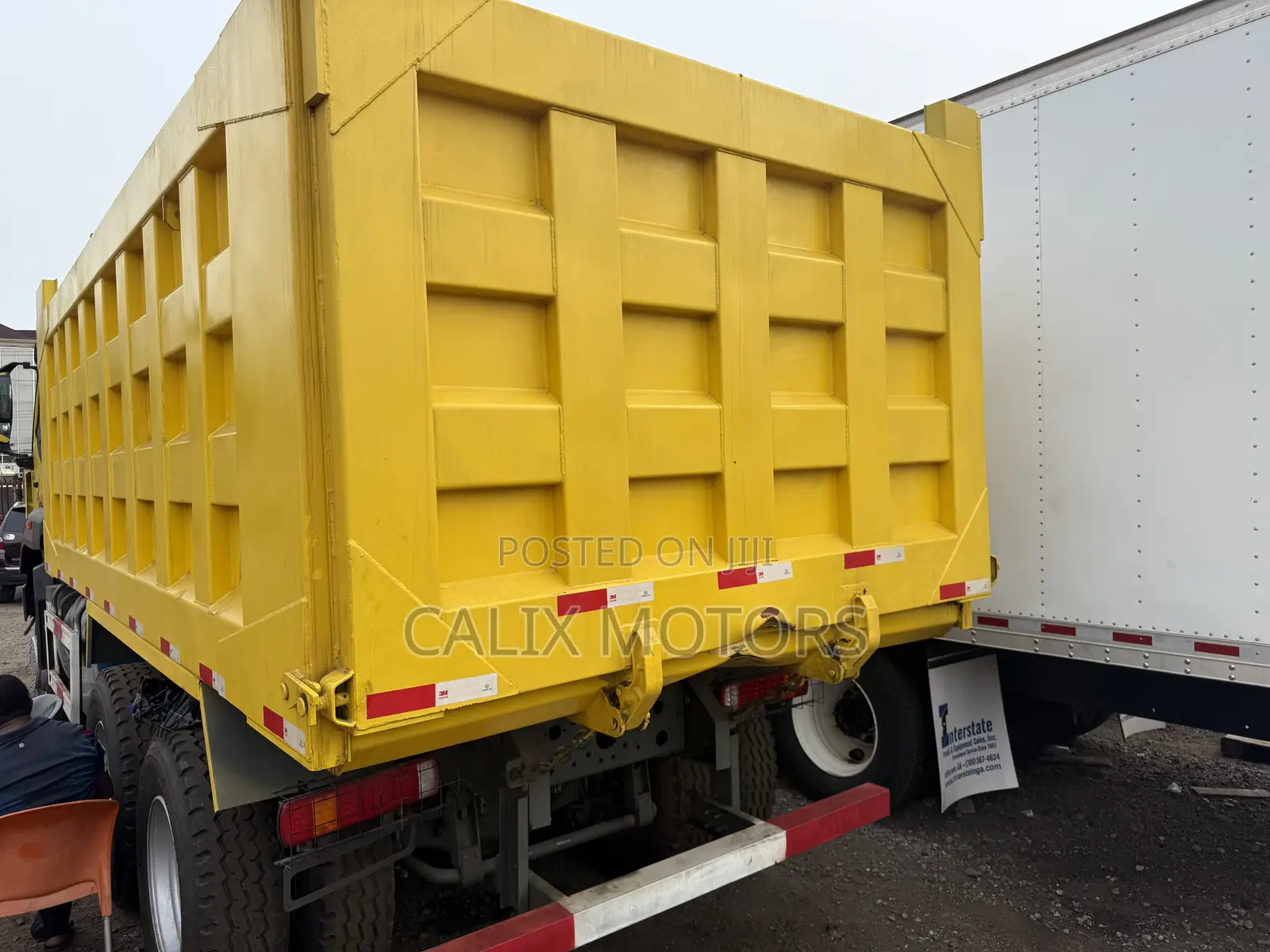 Semi Brand New Covid 19 Howo Dump Truck 371hp Double Steps.
