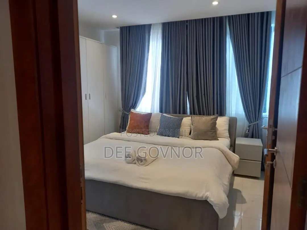 2bdrm Block of Flats in V I, Adeola Odeku for sale