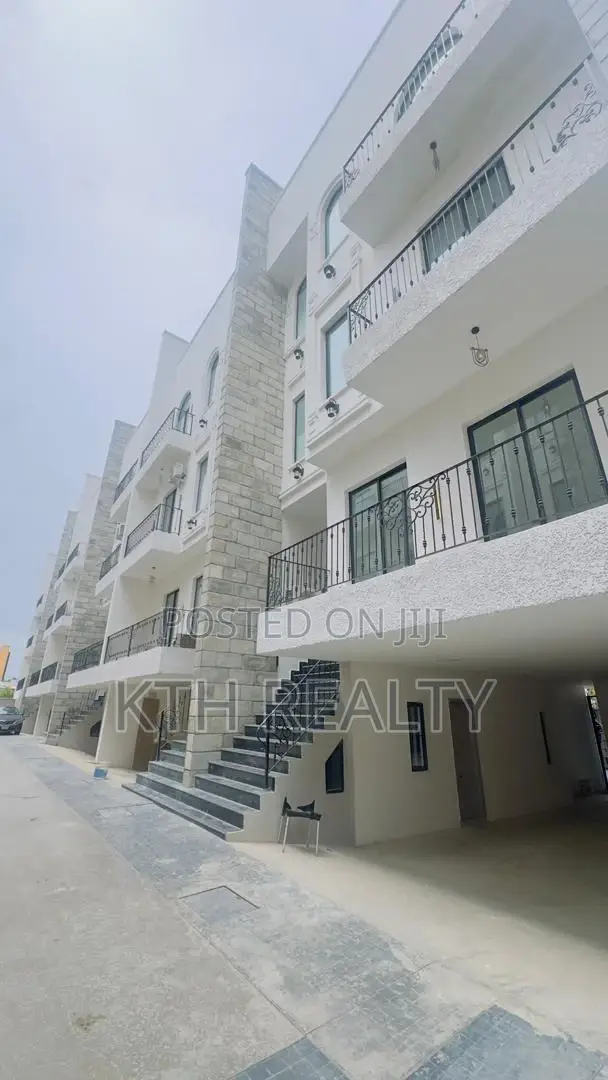 4bdrm Townhouse / Terrace in Old Ikoyi for rent