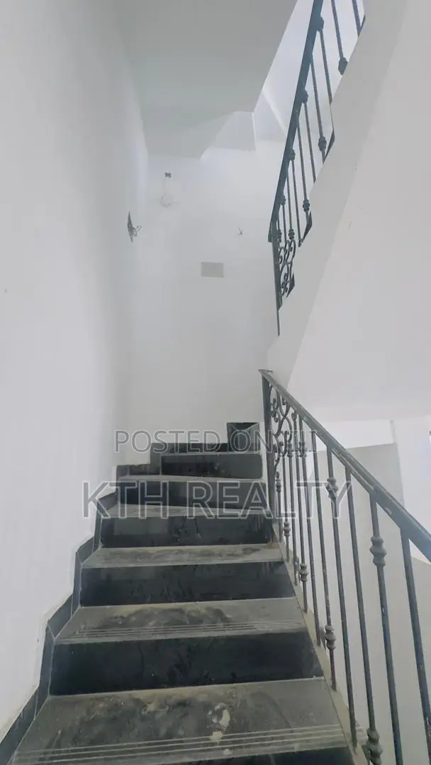 4bdrm Townhouse / Terrace in Old Ikoyi for rent