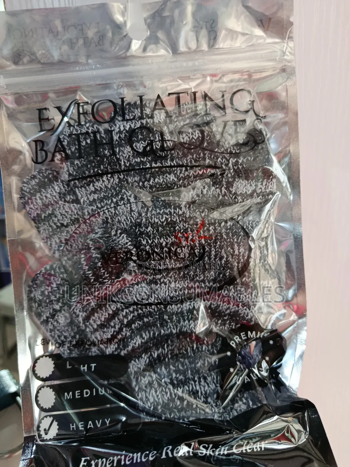 St. Veronica Exfoliating Bath Gloves- Heavy