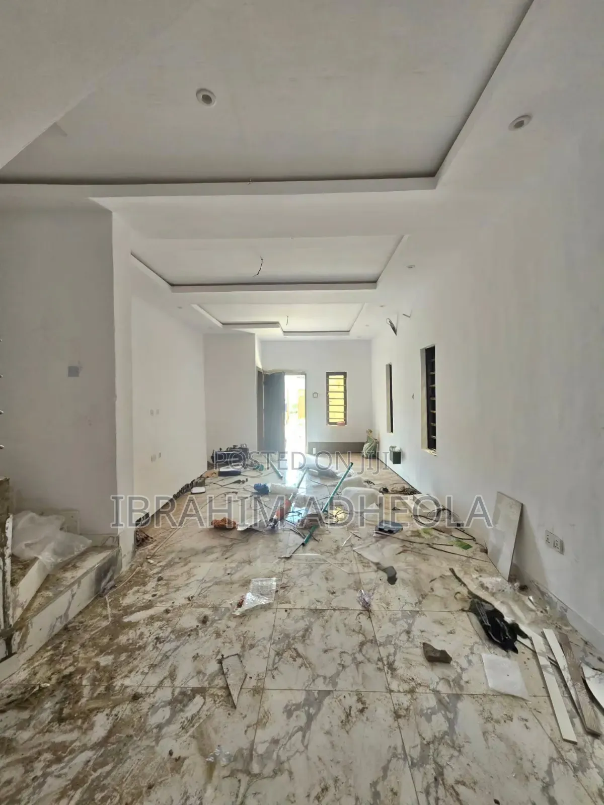 4bdrm Duplex in Antony, Anthony Village for sale