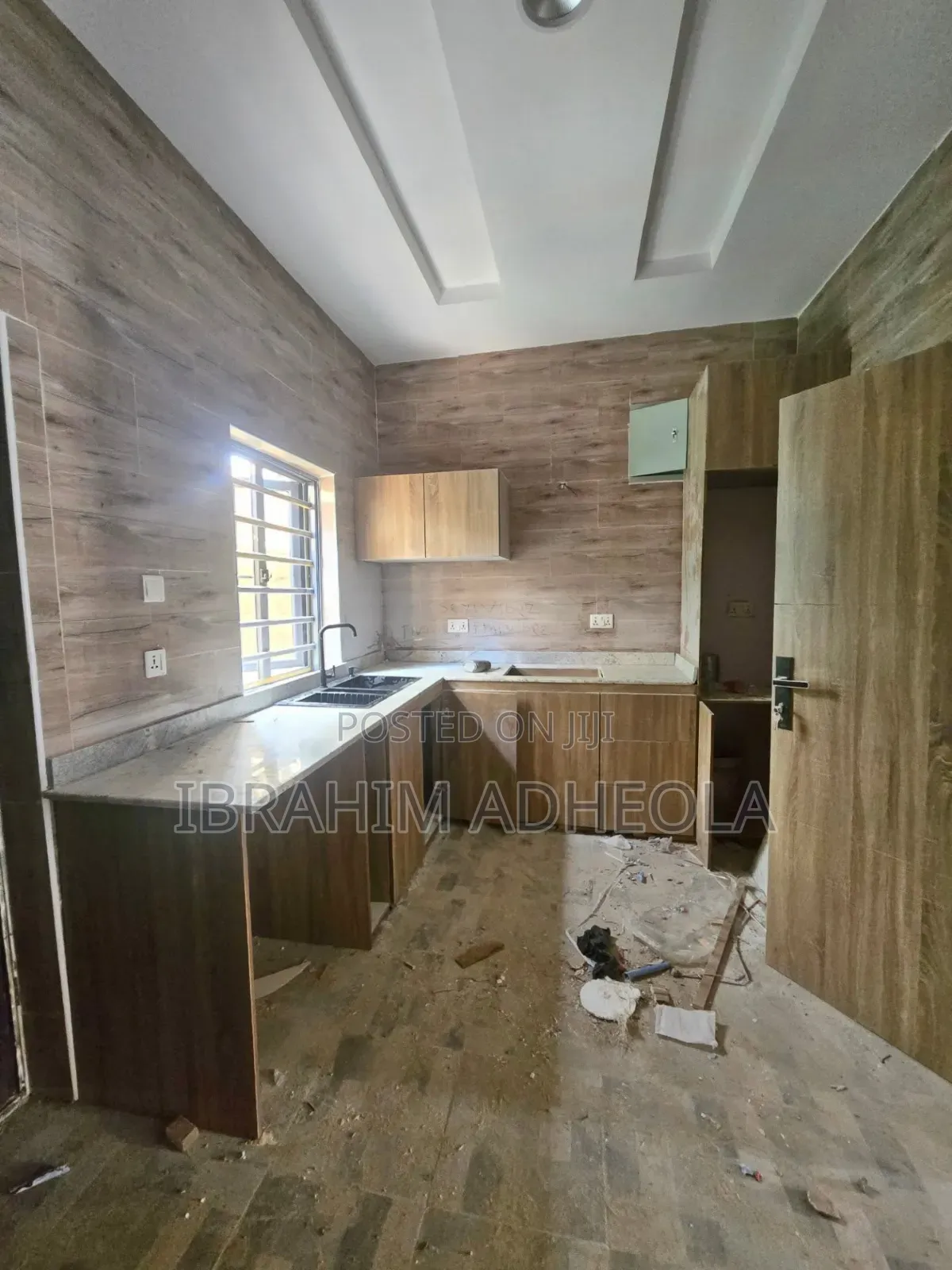 4bdrm Duplex in Antony, Anthony Village for sale