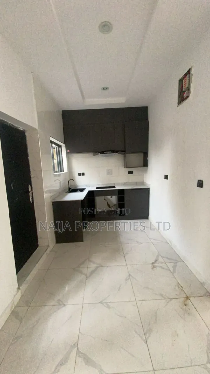 2bdrm Townhouse / Terrace in Ogidan, Sangotedo for rent