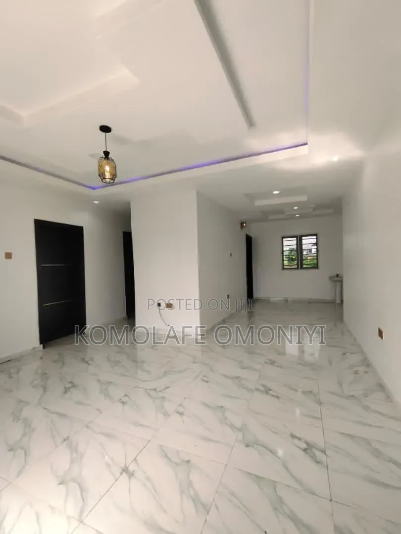 3bdrm House in Mogona Estate, Oluyole for rent