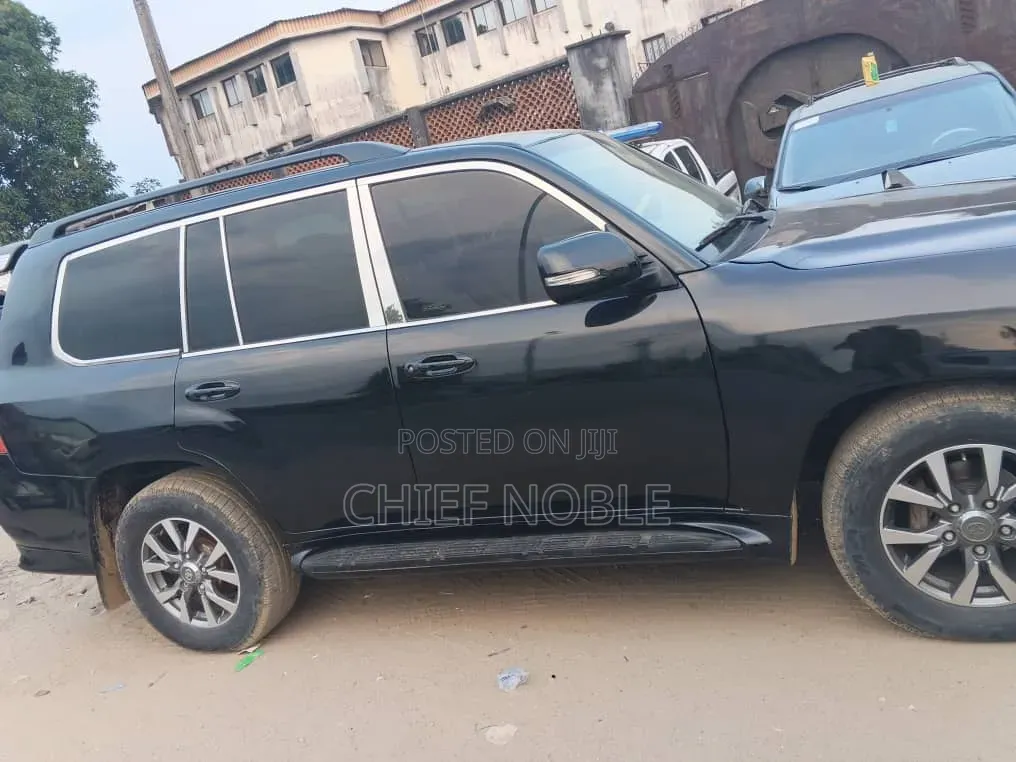 Toyota Land Cruiser 2007 Black
