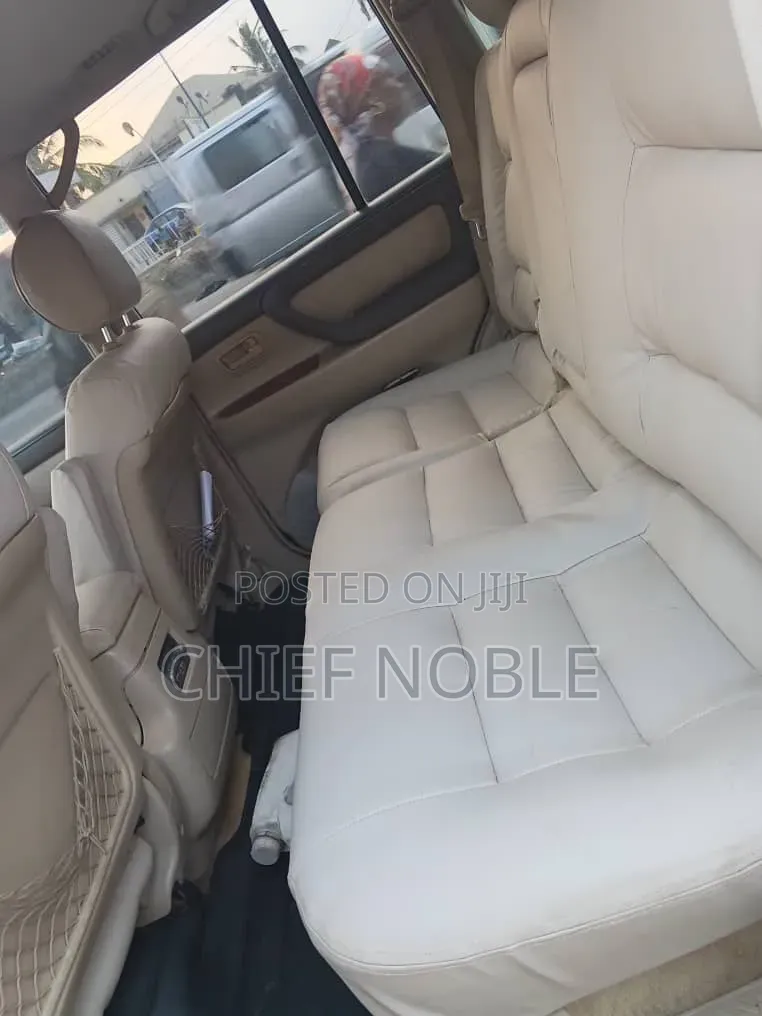 Toyota Land Cruiser 2007 Black