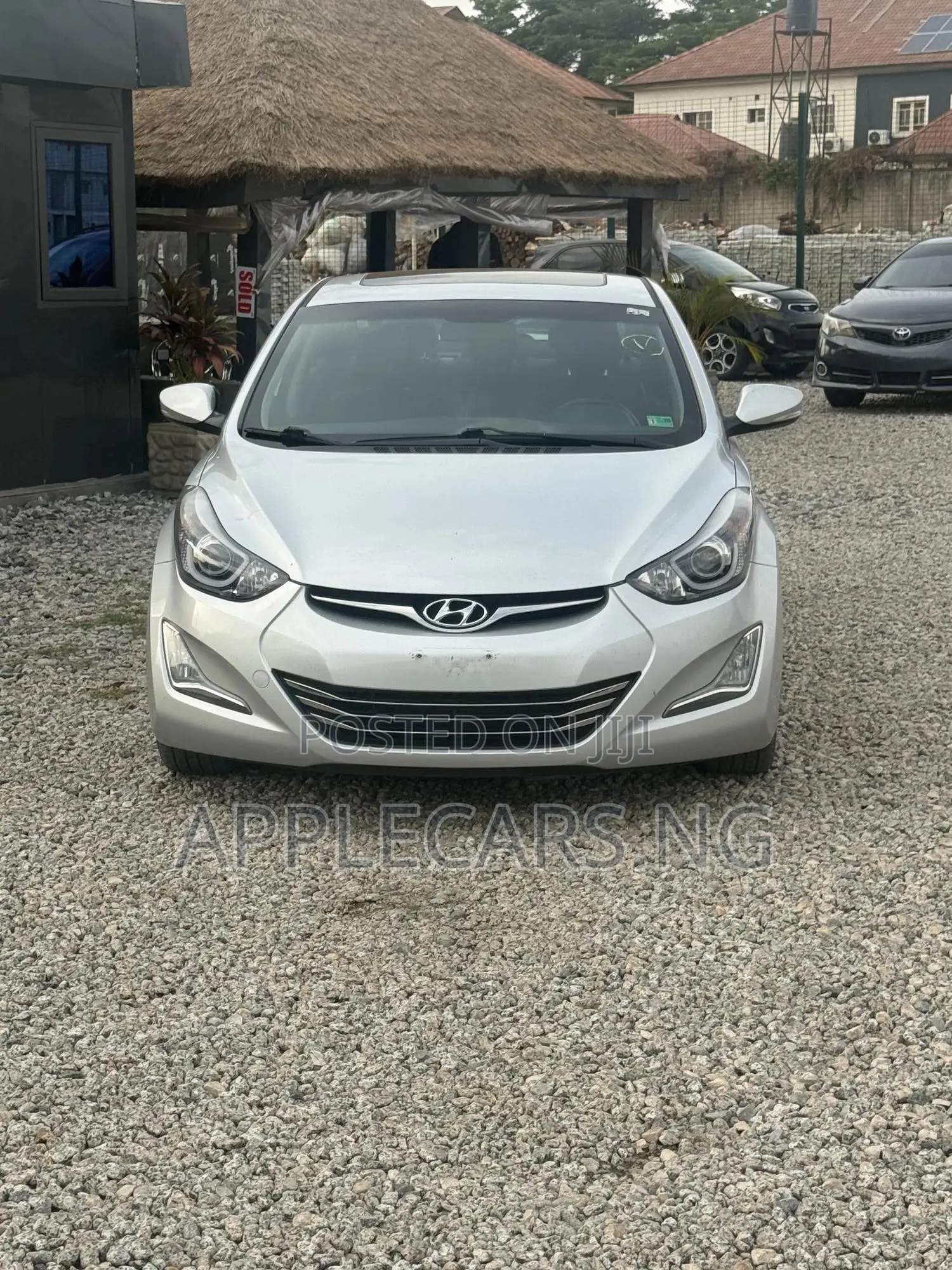 Hyundai Elantra Limited 4dr Sedan (1.8L 4cyl 6A) 2015 Silver