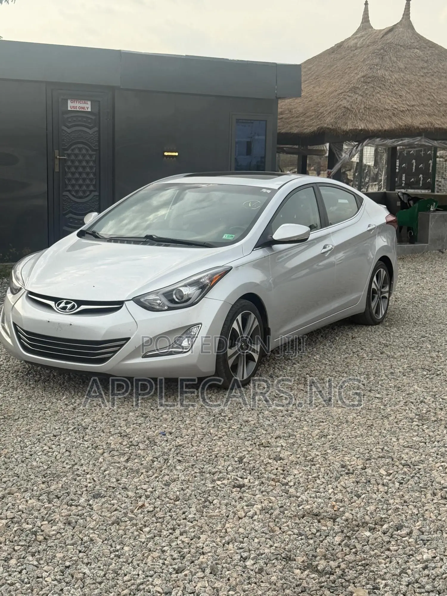 Hyundai Elantra Limited 4dr Sedan (1.8L 4cyl 6A) 2015 Silver