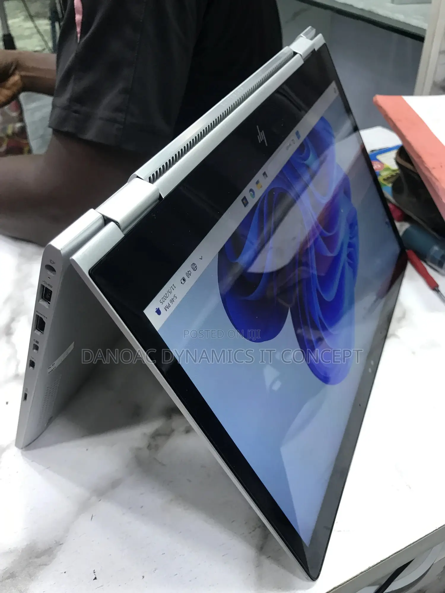 Laptop HP EliteBook 1030 8GB Intel Core i5 SSD 256GB