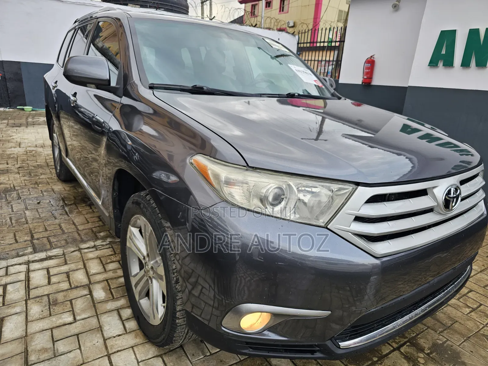 Toyota Highlander Limited 2012 Gray