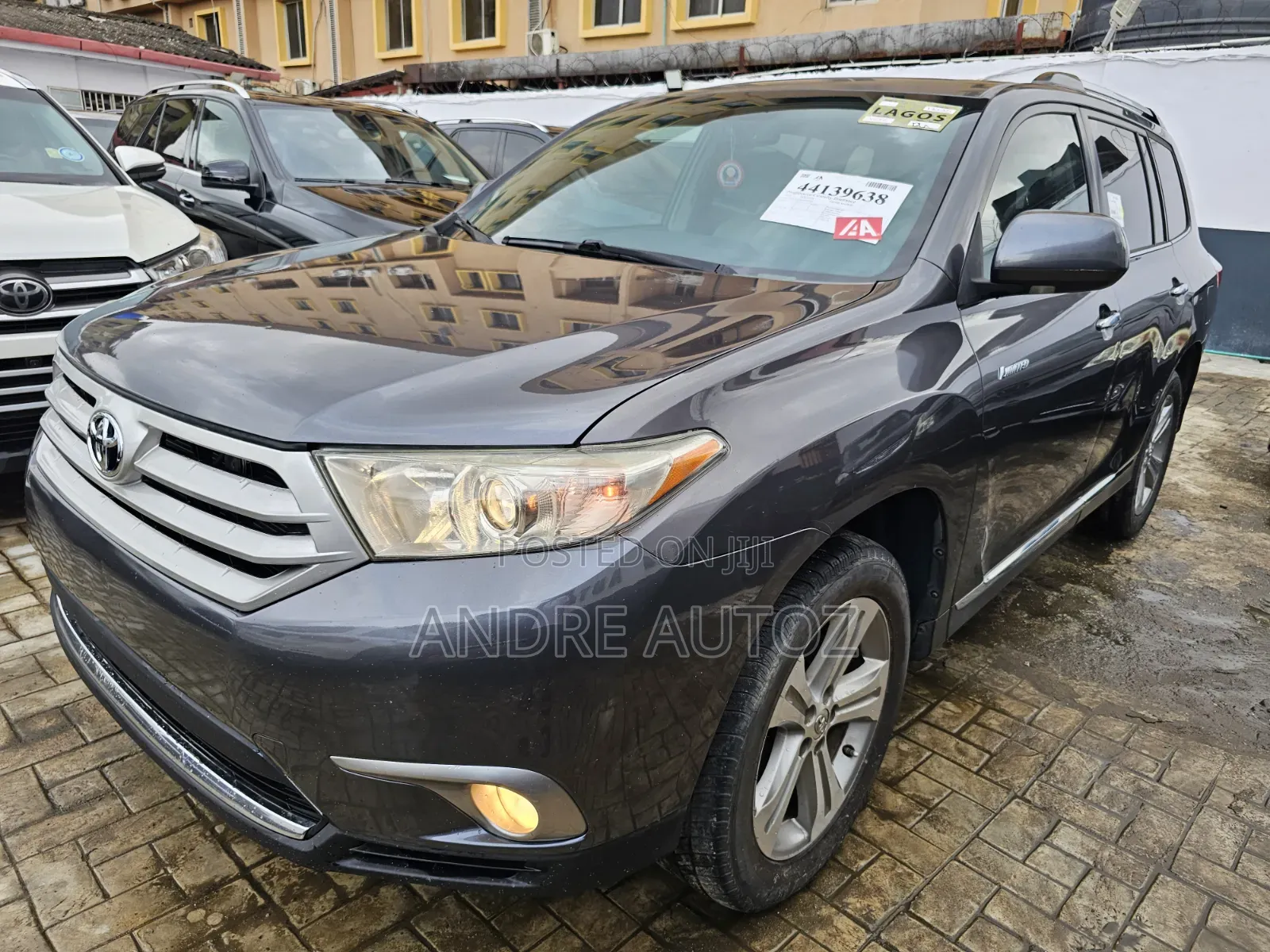 Toyota Highlander Limited 2012 Gray
