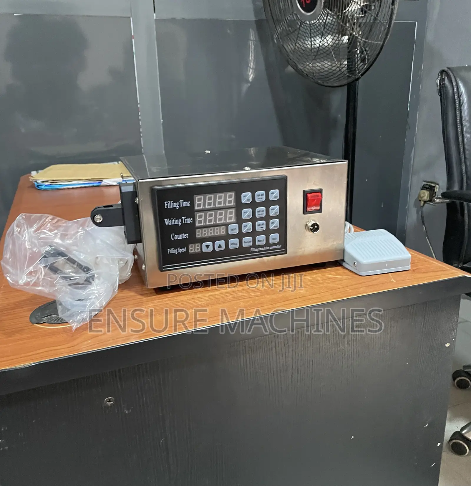 Digital Liquid Filling Machine - Cosmetic Liquid Filling Machine