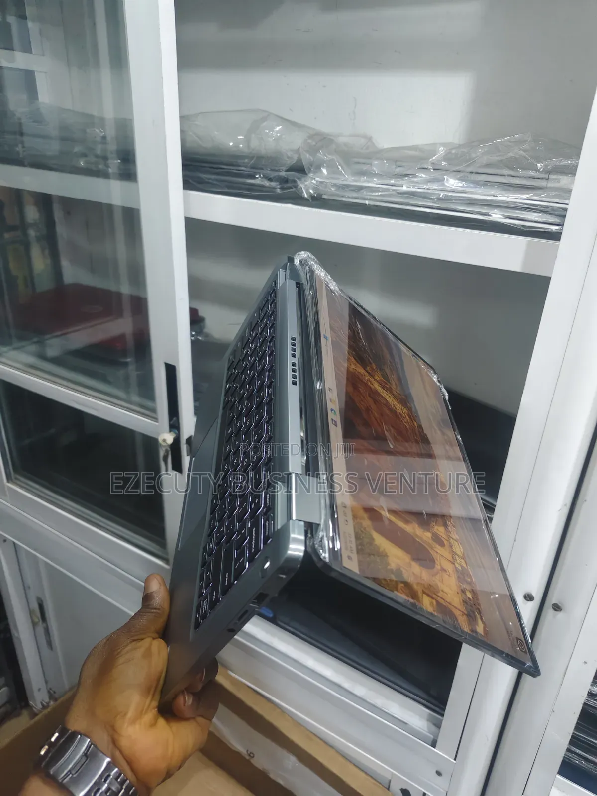Laptop Dell Latitude 7400 8GB Intel Core i7 SSD 256GB