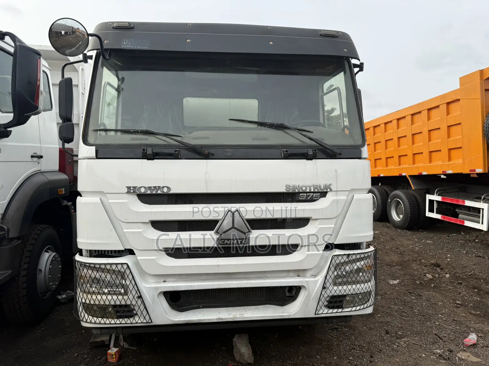 Howo Water Tanker Truck 20,000 Liters.