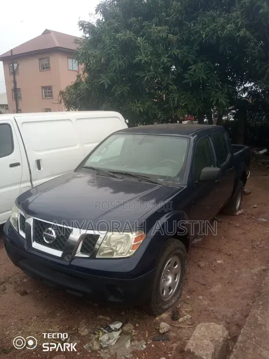 Nissan Frontier 2014 Blue