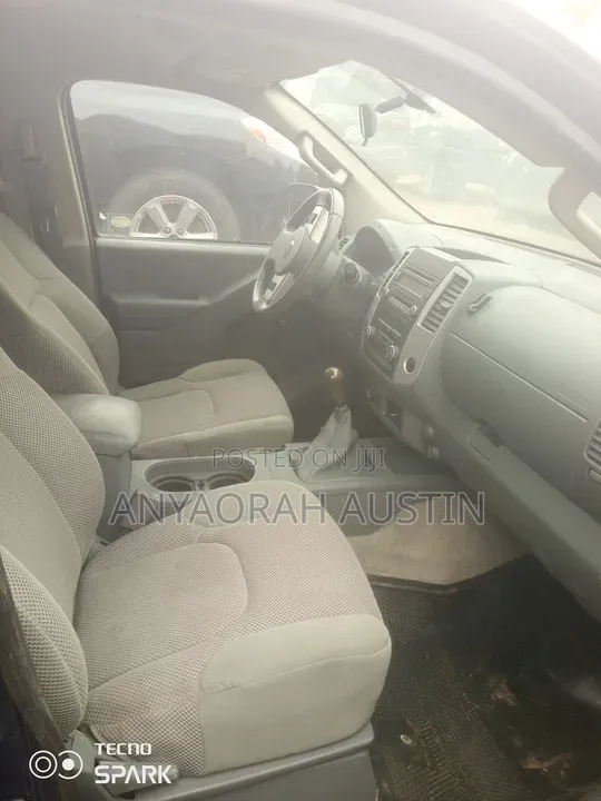 Nissan Frontier 2014 Blue