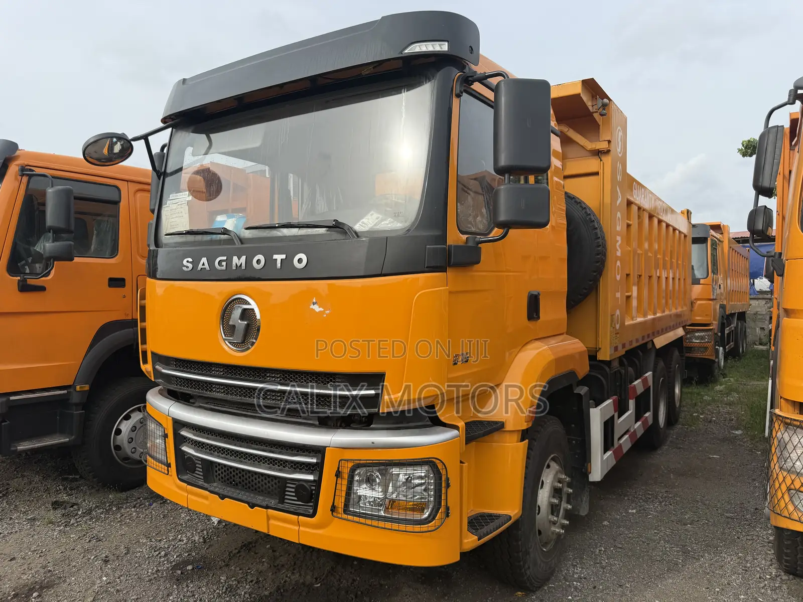 Brand New Sagmoto Dump Truck 371hp.