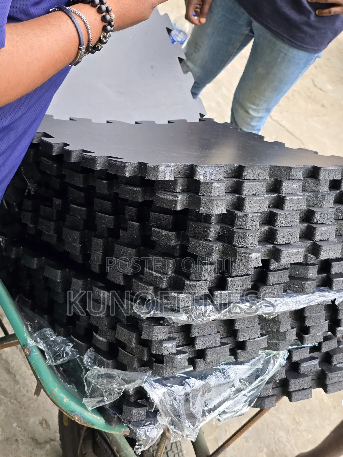 Rubber Gym Flooring Mat 20mm Heavy Duty – 4pcs/Square Meter