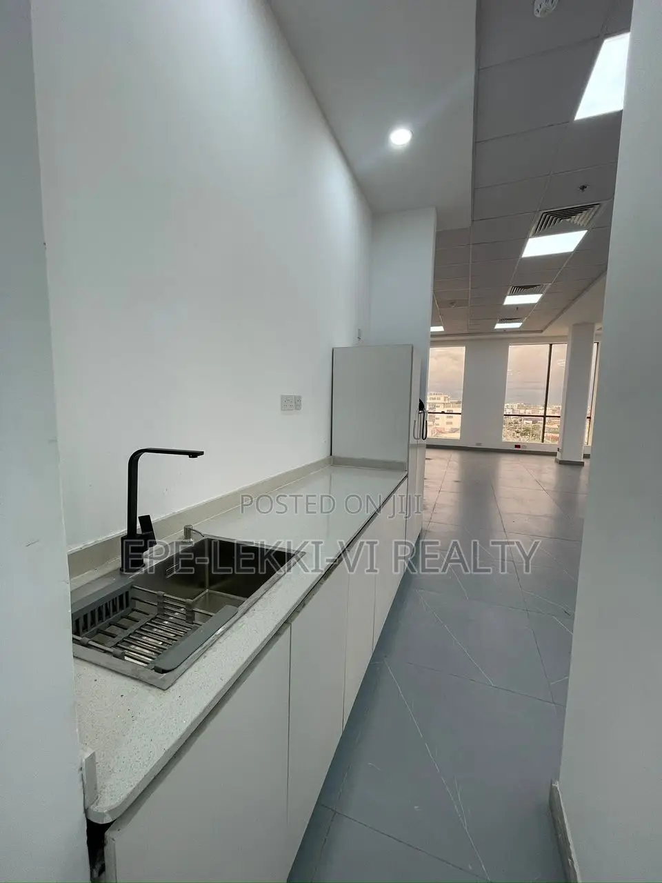 Office Space in Lekki Phase 1 for Lease