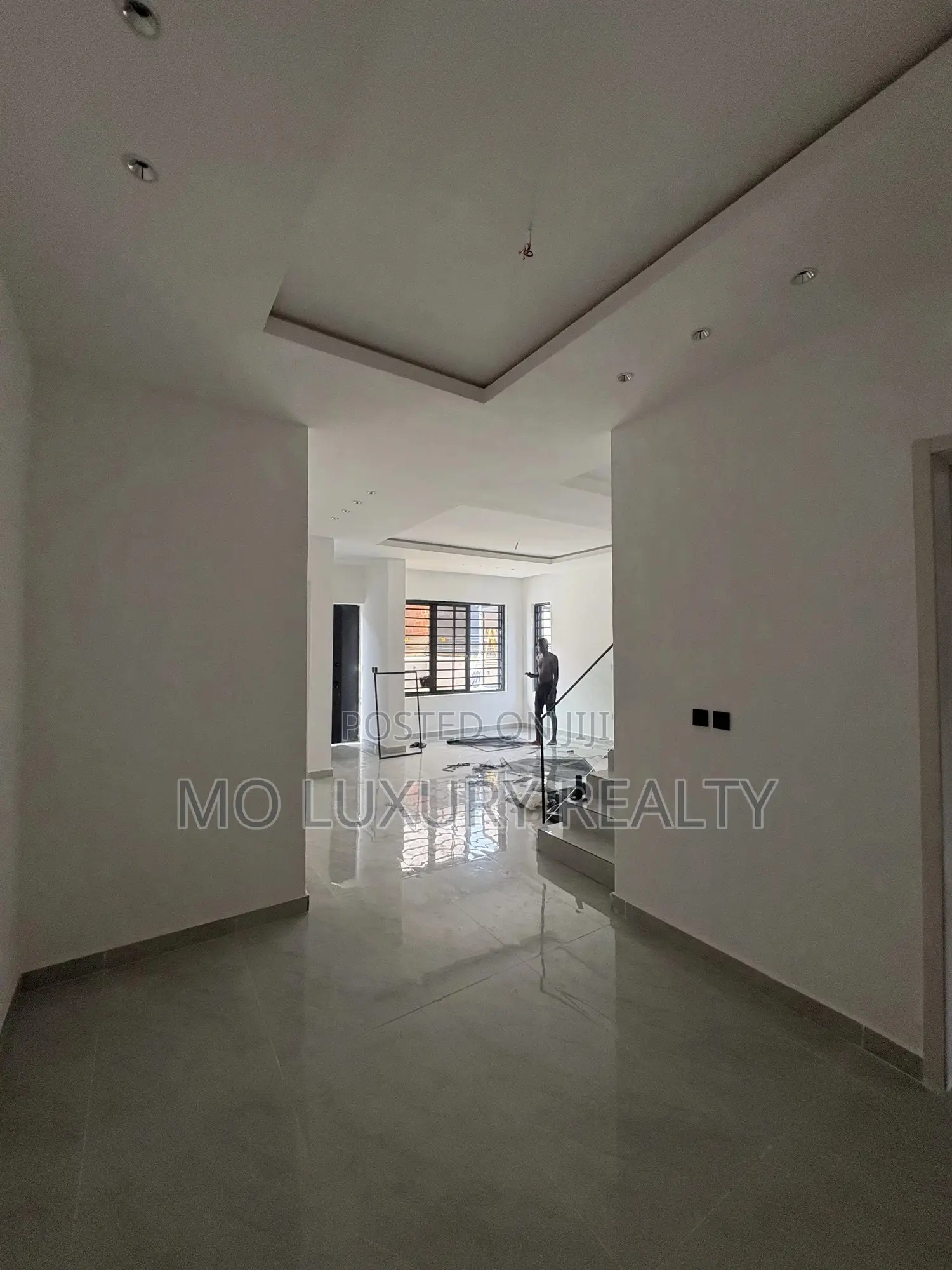 3bdrm Townhouse / Terrace in Lekki Phase 1 for rent