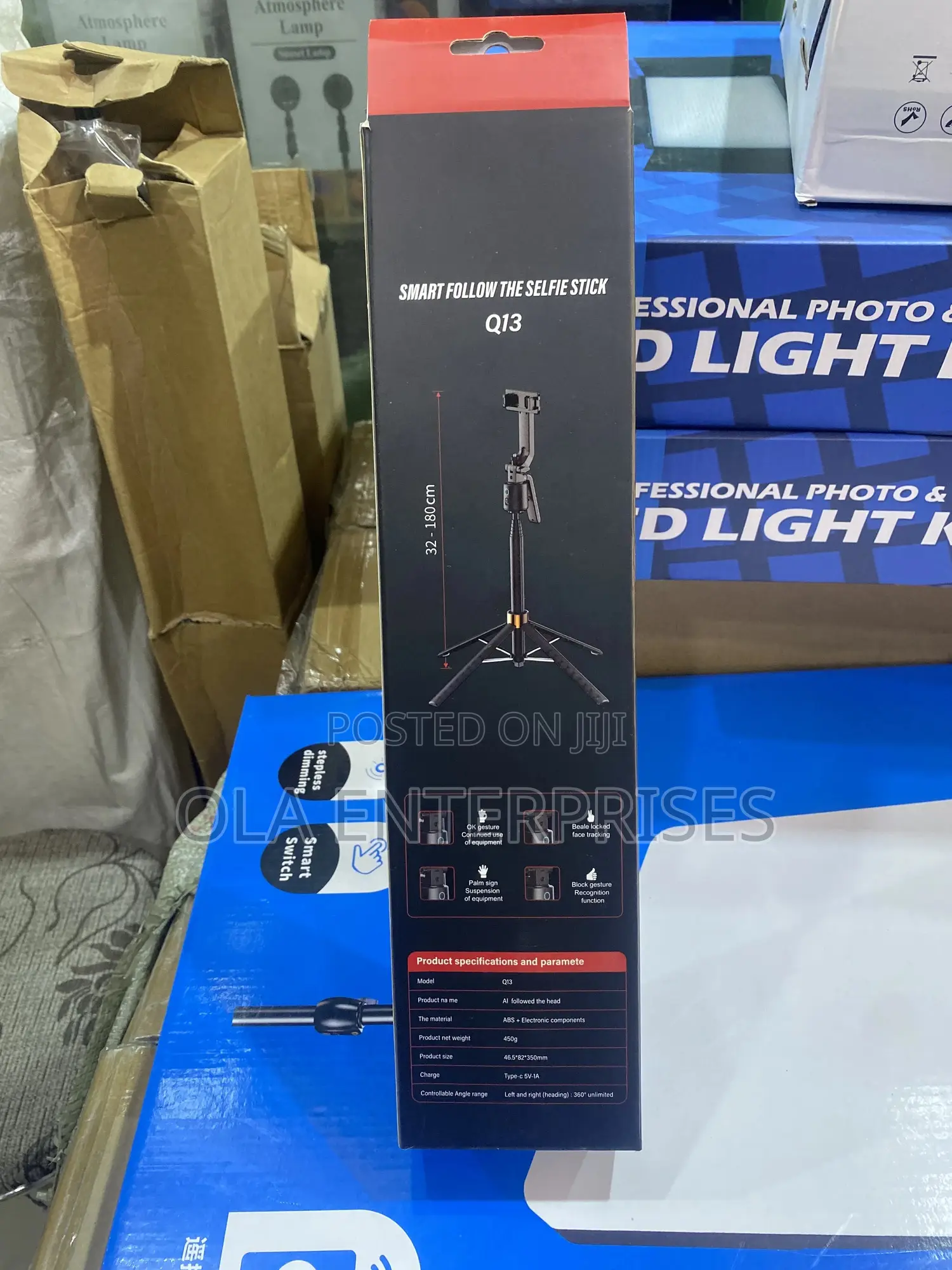 Q13 Smart Follow Selfie Stick