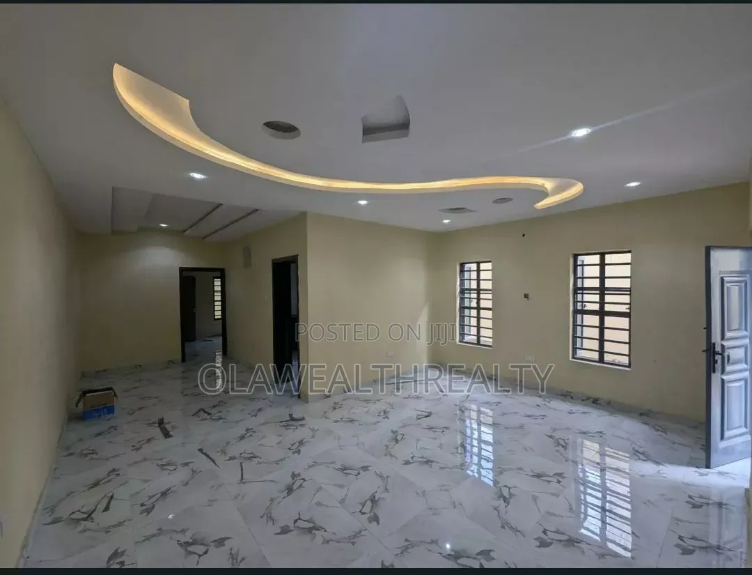 3bdrm Duplex in Oke'Badan Estate, Akobo for rent