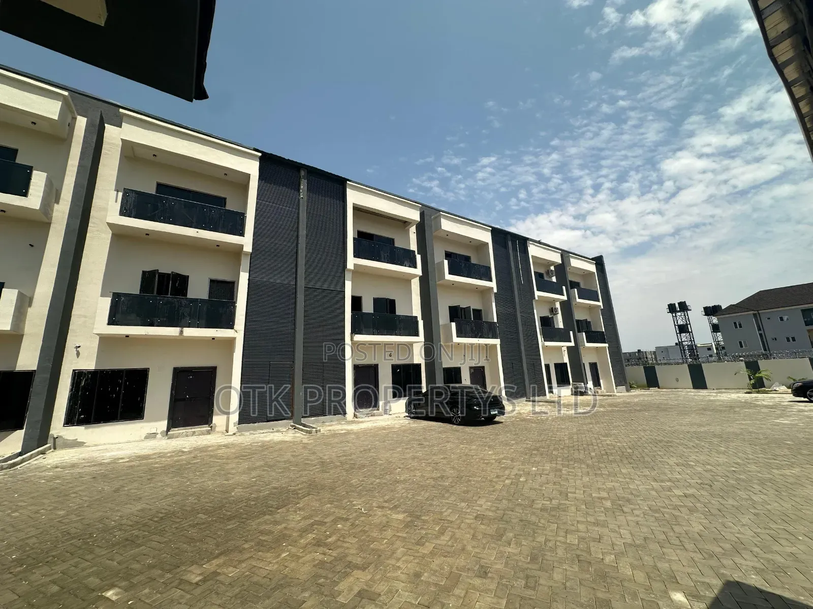 4bdrm Duplex in Katampe Main By Gold for rent