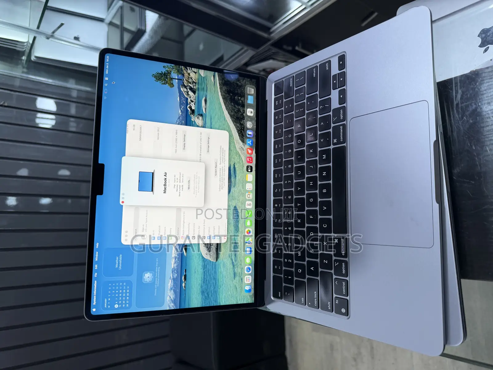 Laptop Apple MacBook Air 2022 M2 16GB Apple M2 SSD 256GB