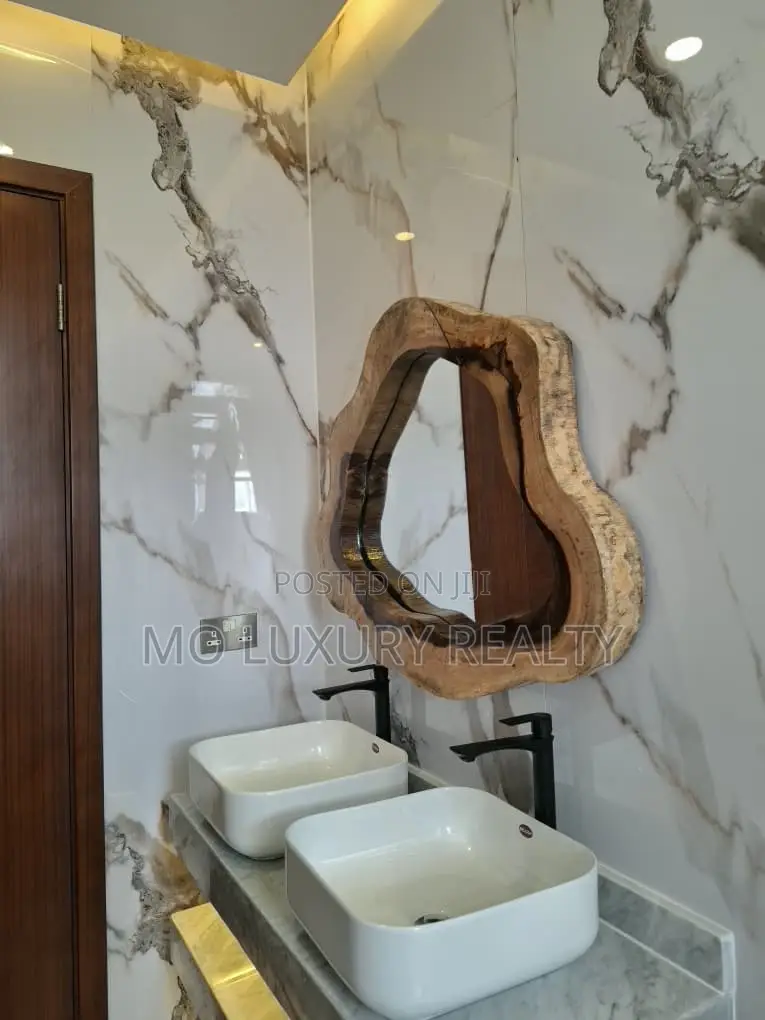 3bdrm Apartment in Banana Island for rent
