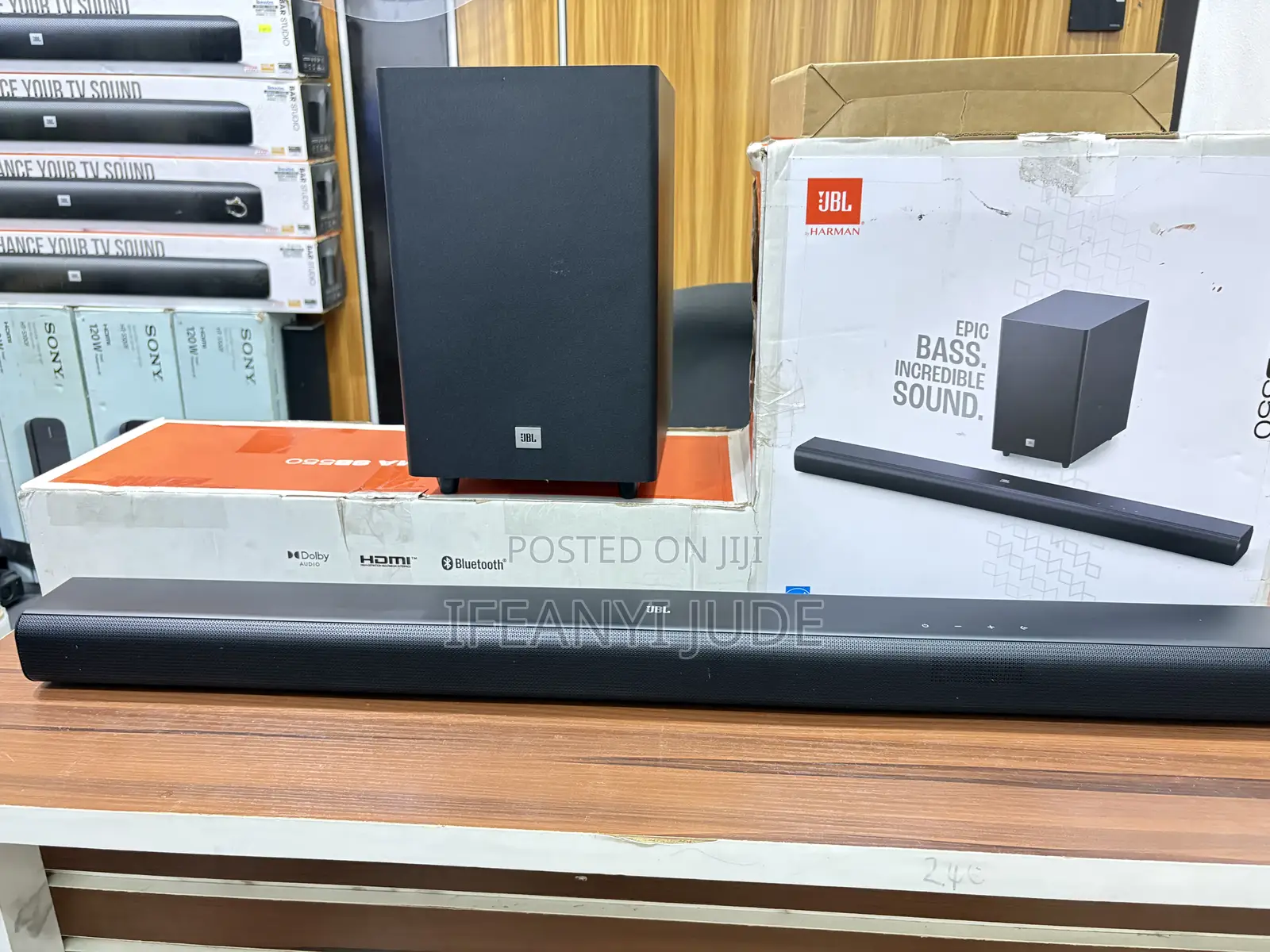 JBL Wireless Cinema Sb550