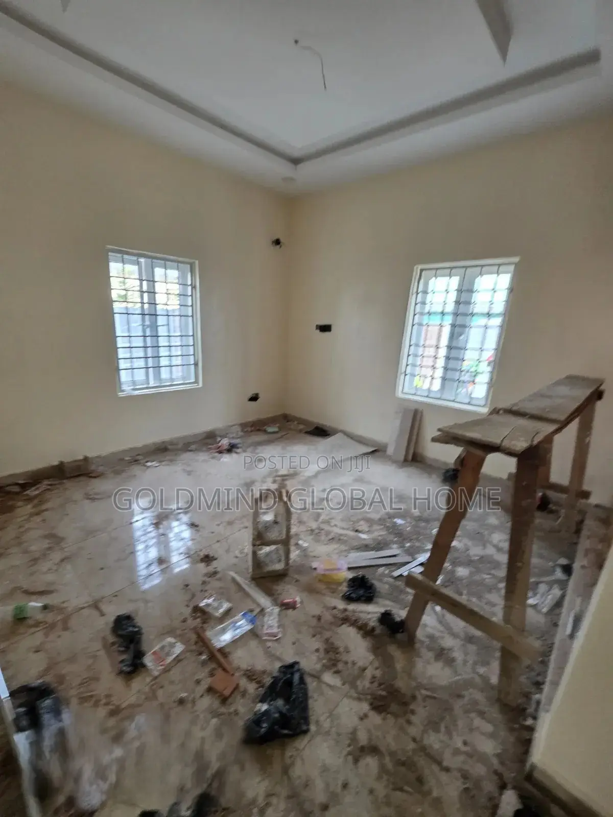 3bdrm Penthouse in Lugbe District. for sale