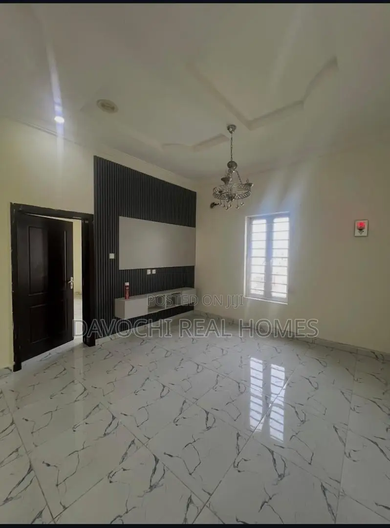 4bdrm Duplex in Royal Pine Estate, Lekki Phase 2 for rent