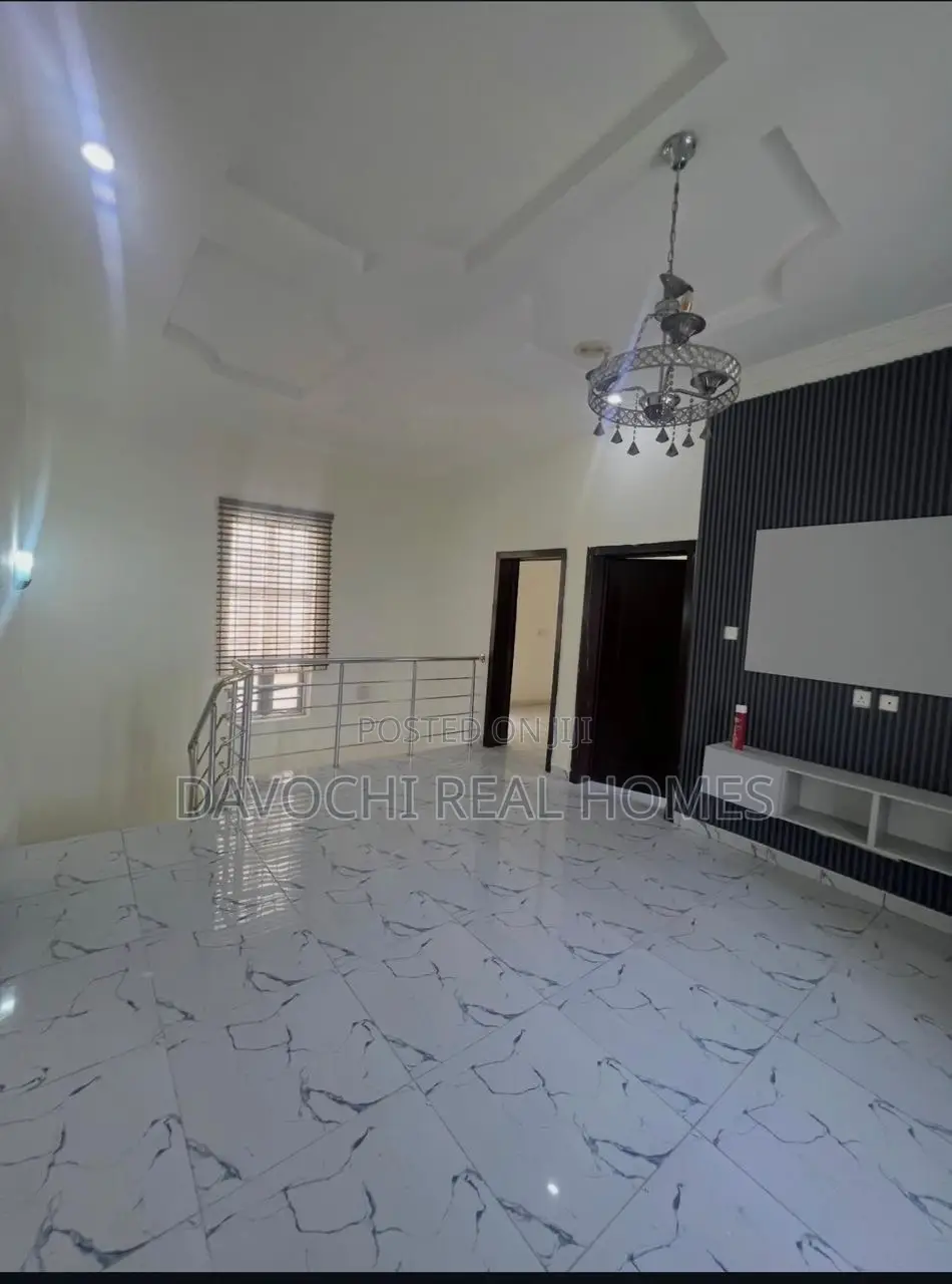4bdrm Duplex in Royal Pine Estate, Lekki Phase 2 for rent