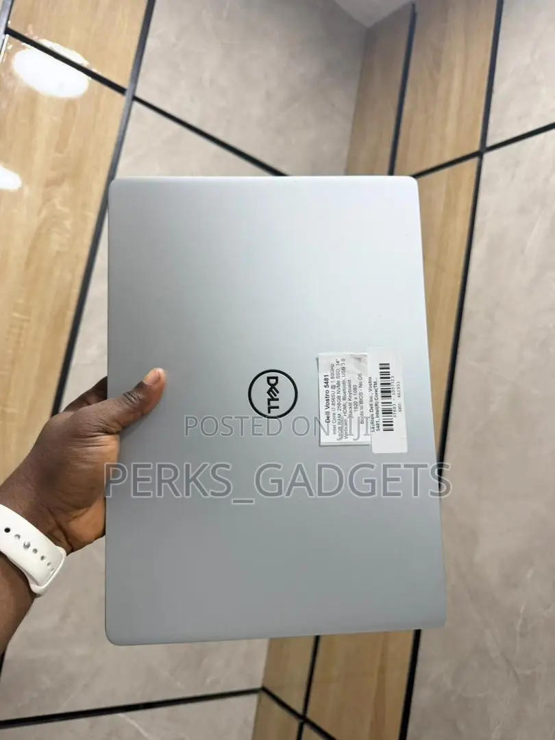 Laptop Dell Vostro 5481 8GB Intel Core i7 SSD 256GB