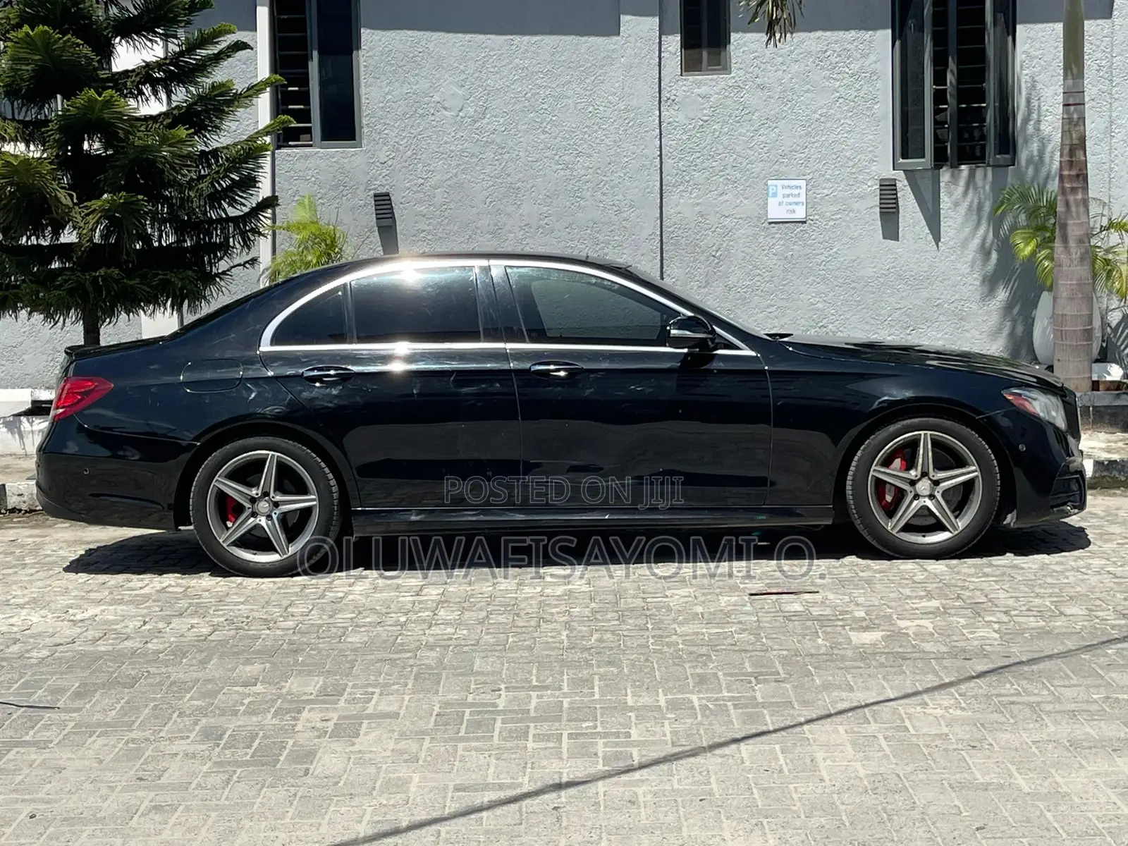 Mercedes-Benz E300 2016 Black