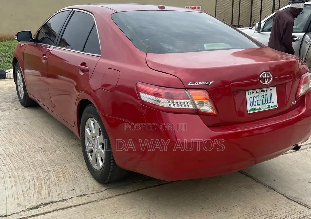 Toyota Camry 2011 Red
